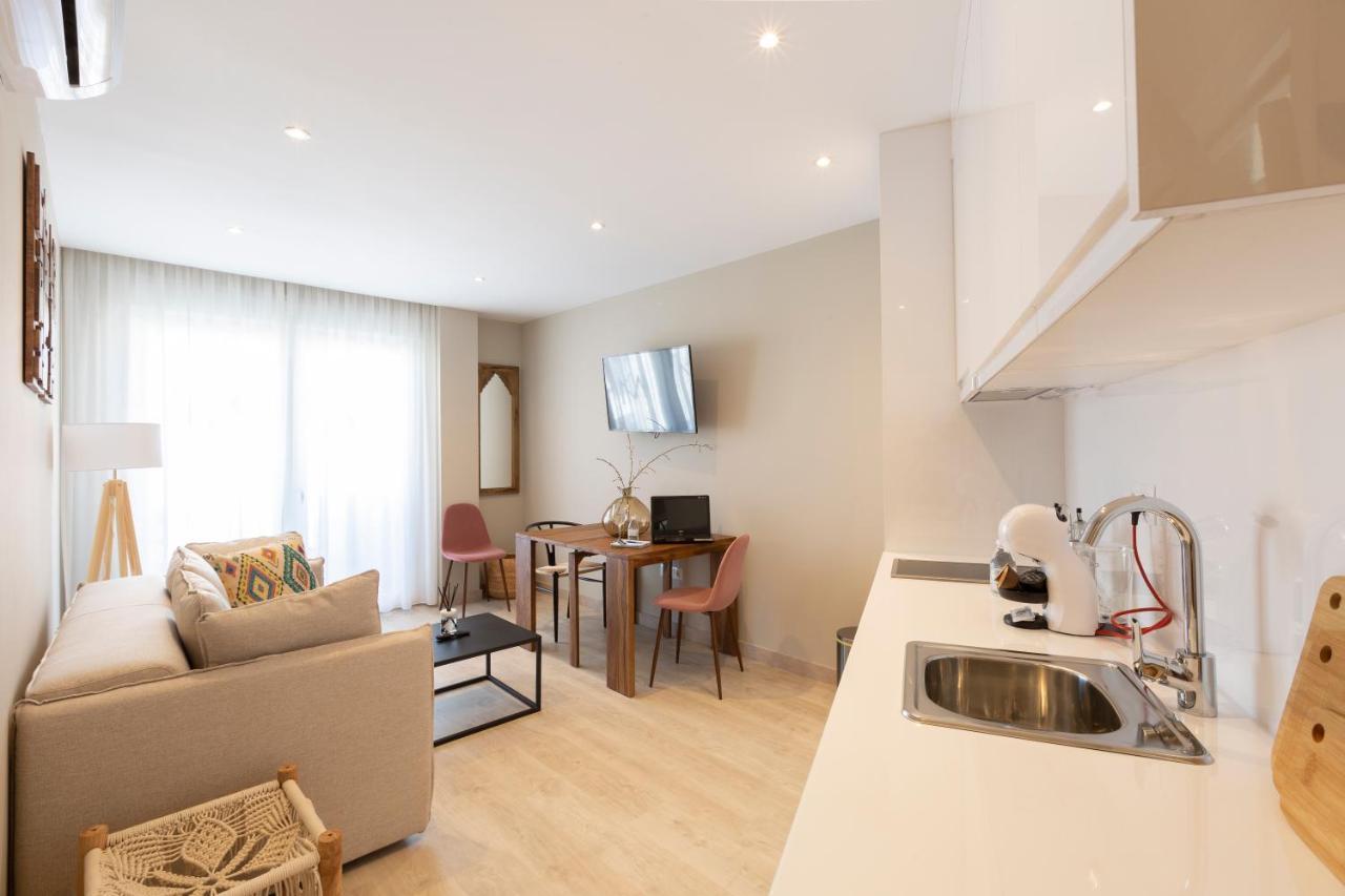 Apartamentos Martalia Arenal Ronda Exteriör bild
