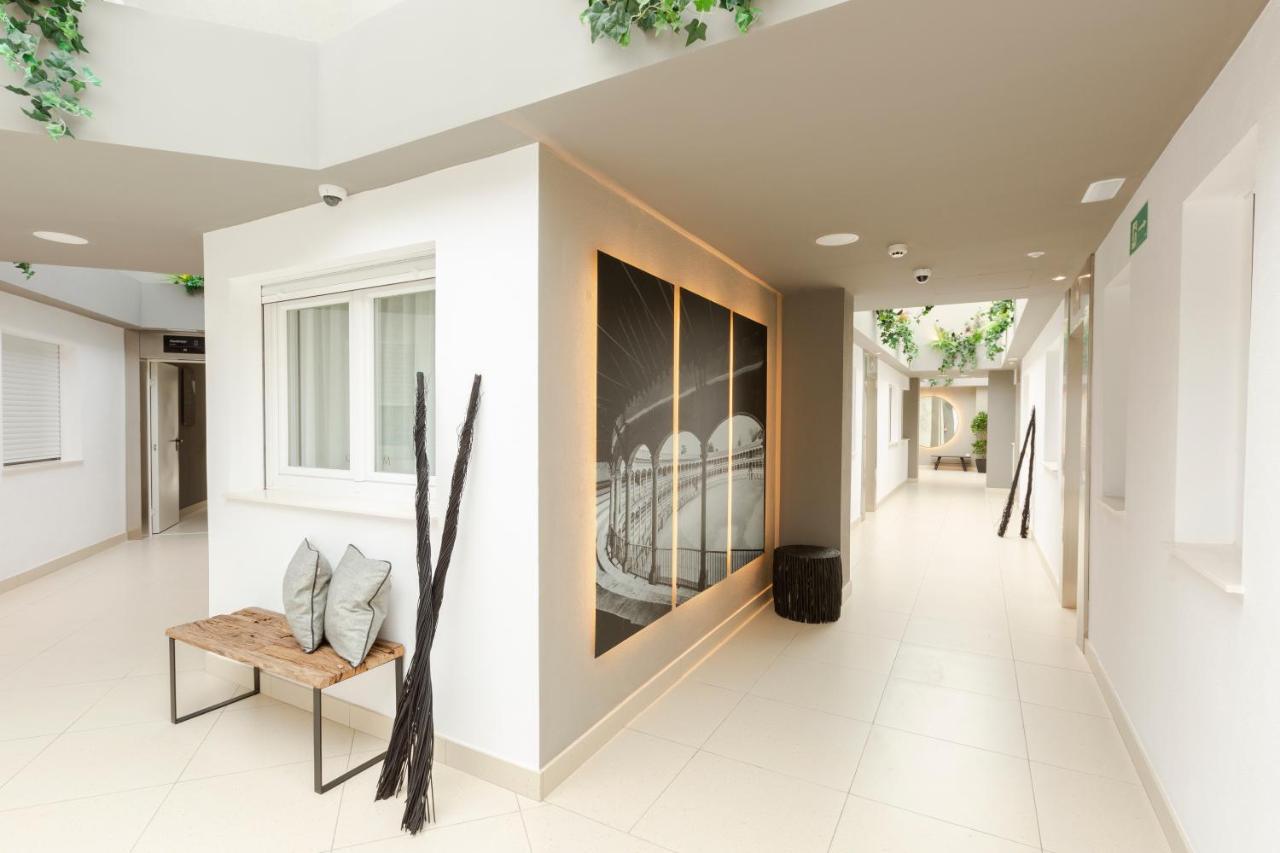 Apartamentos Martalia Arenal Ronda Exteriör bild